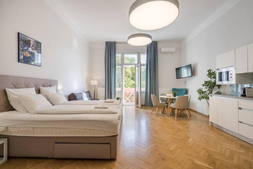 Klauzal Garden City Apartments ブダペスト エクステリア 写真