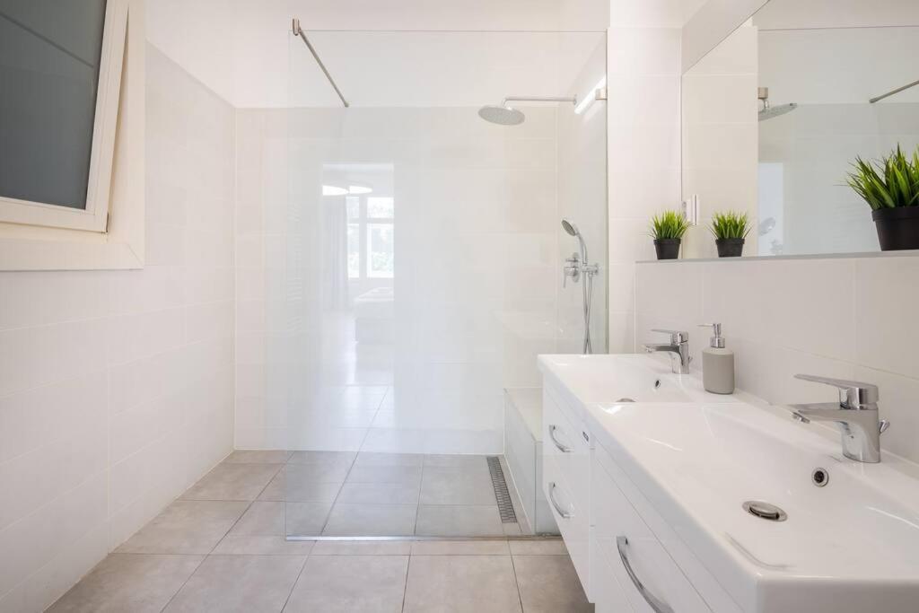 Klauzal Garden City Apartments ブダペスト エクステリア 写真